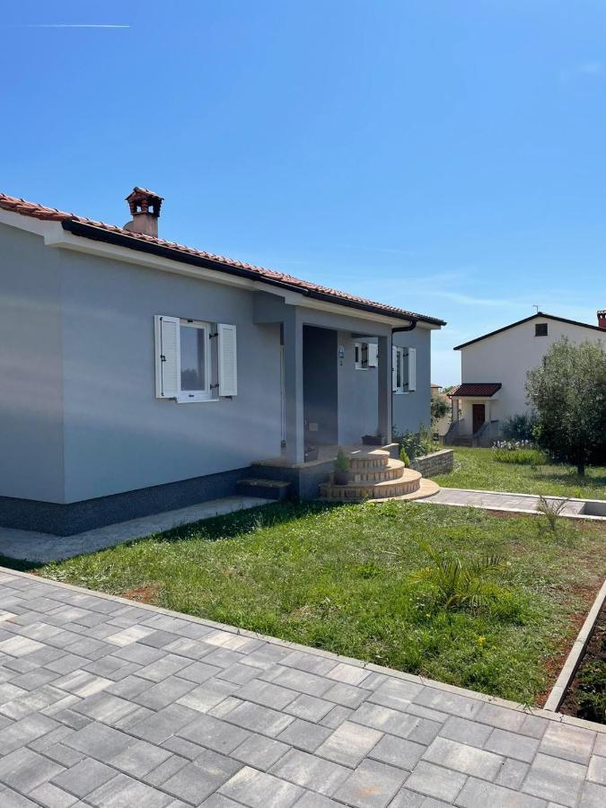 Holiday Home Mihaela Višnjan エクステリア 写真