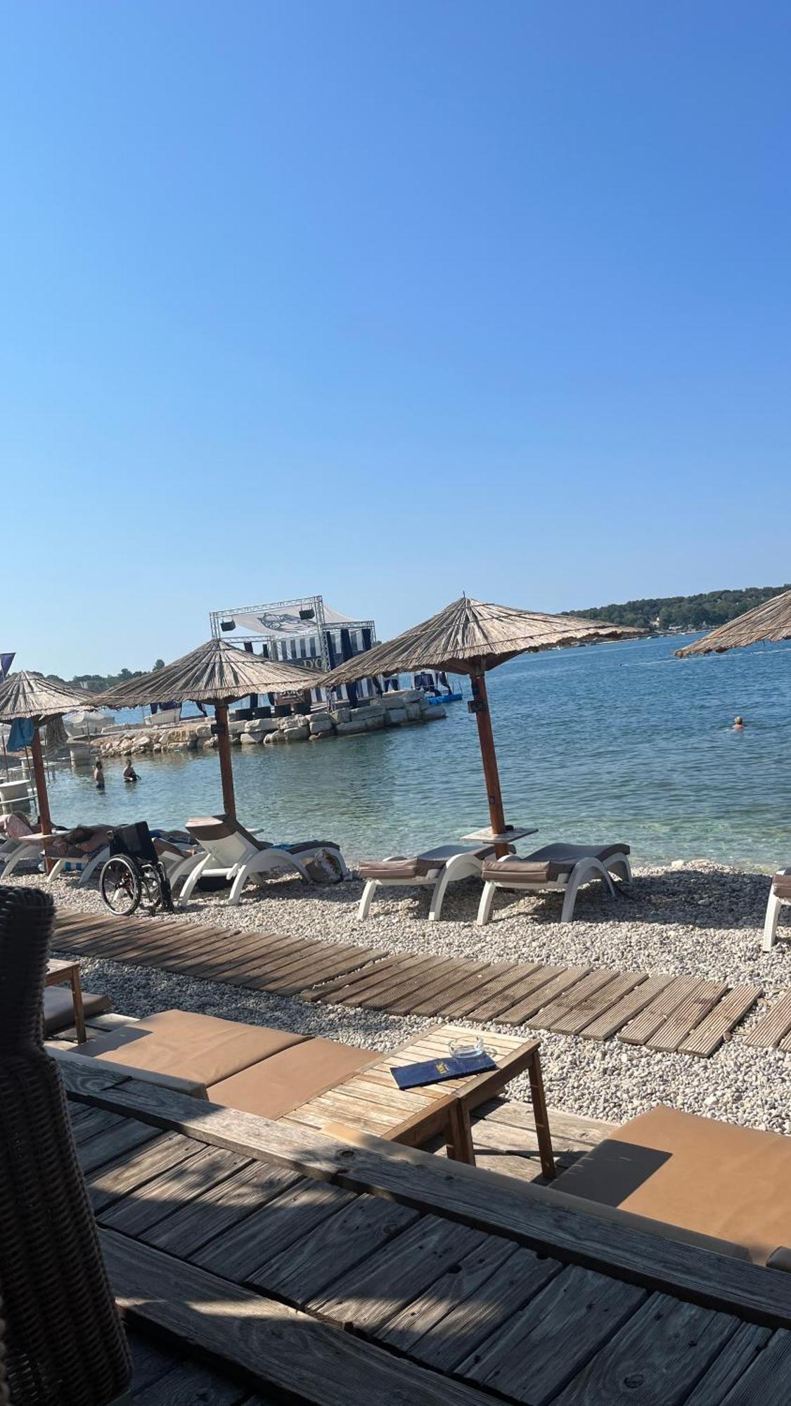 Holiday Home Mihaela Višnjan エクステリア 写真