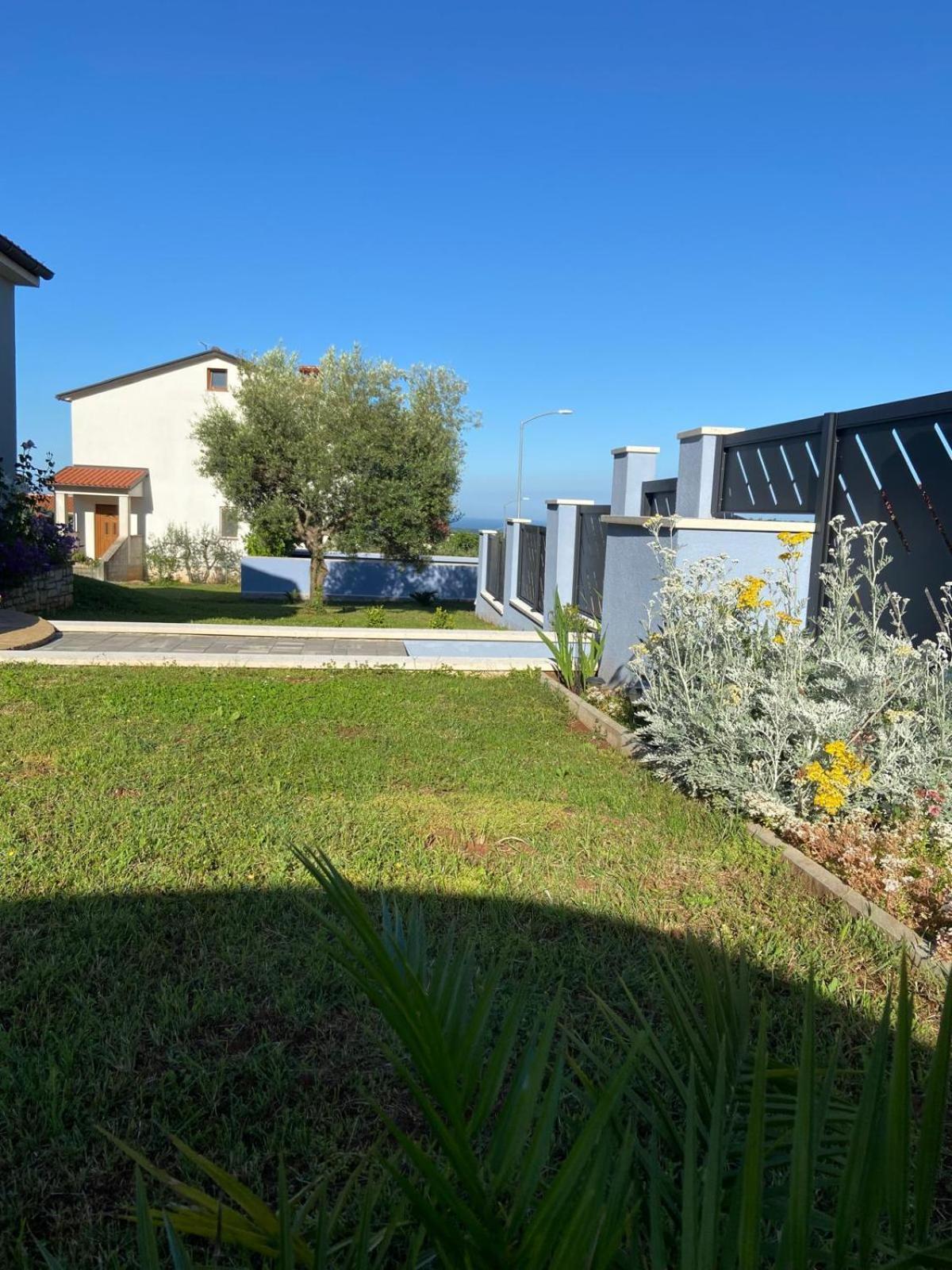 Holiday Home Mihaela Višnjan エクステリア 写真