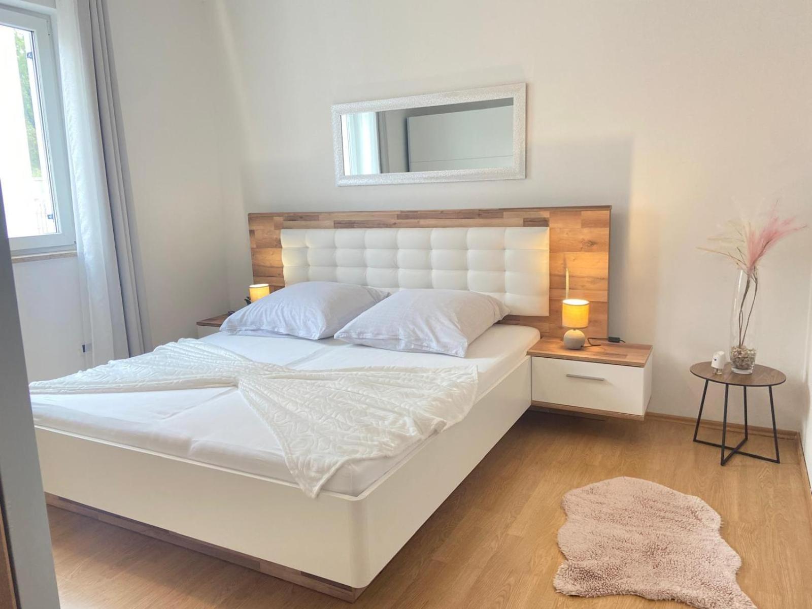 Holiday Home Mihaela Višnjan エクステリア 写真